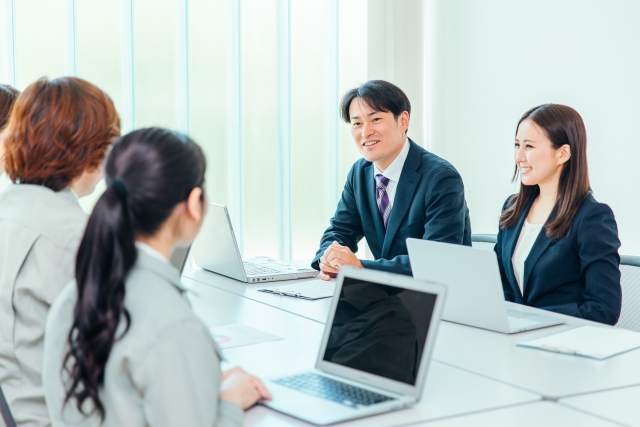 決算書もイケメンや美人でないと　ブログ更新